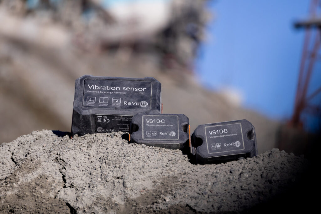 3 of ReVibes sensors - the VS1, the VS10-B and the VS10-C